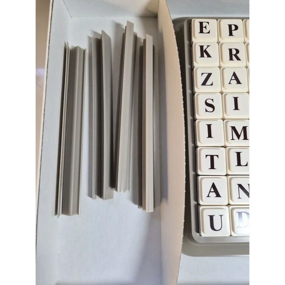 UpWords Board Game Vintage 1988 3-Dimensional Word Game Milton Bradley Complete